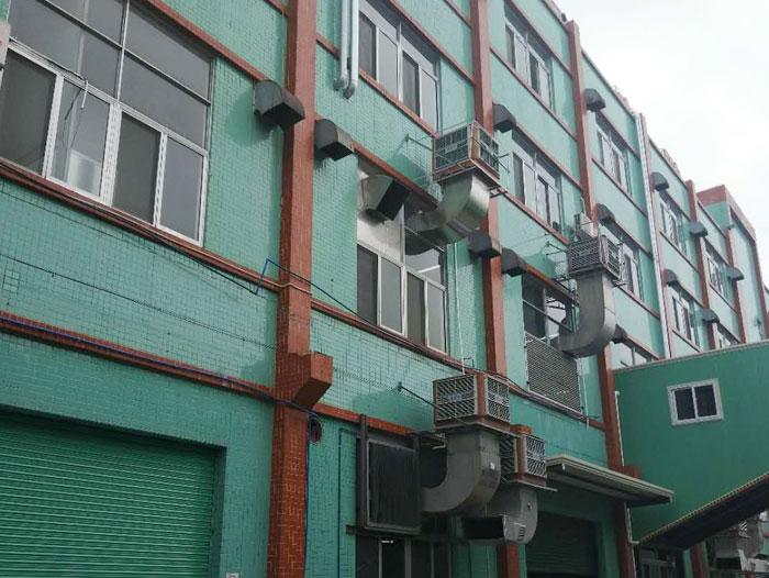 東鵬特飲廠區(qū)使用潤東方環(huán)?？照{(diào)